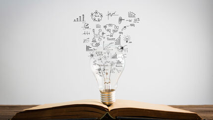 Foto van een lamp met verschillende ideeën