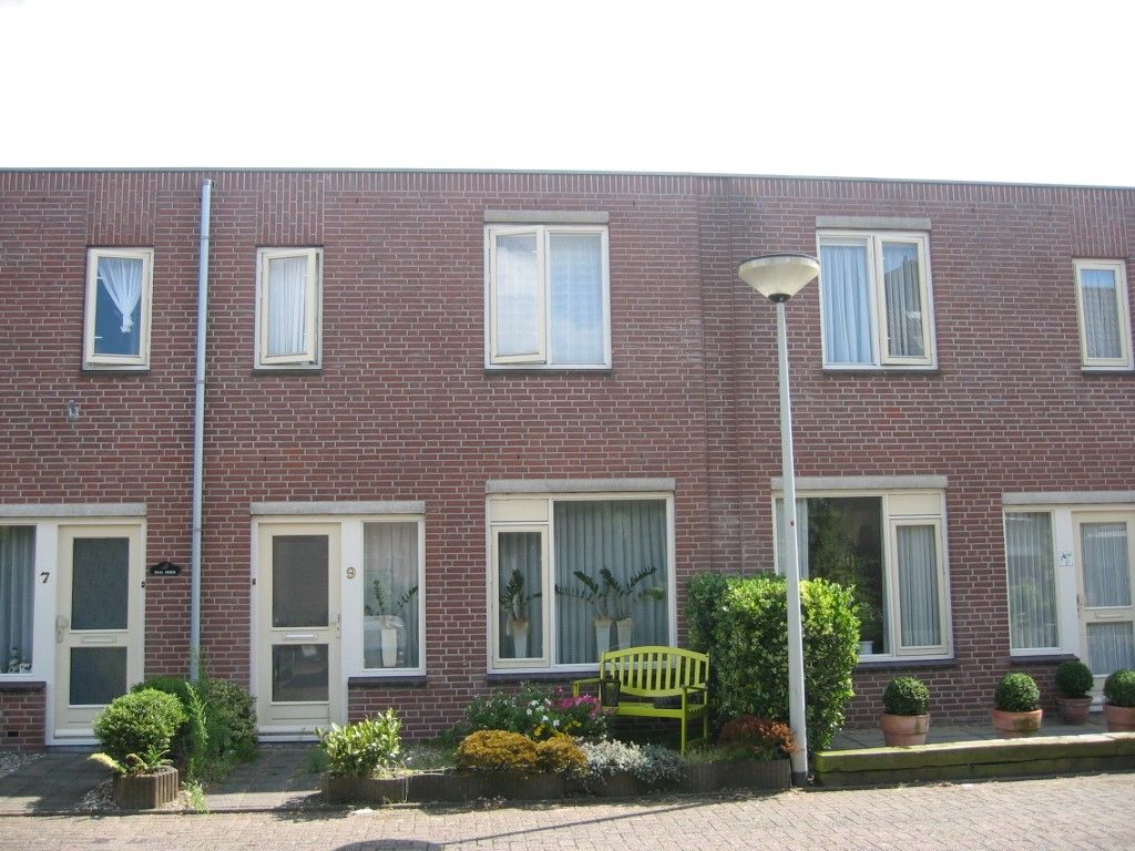 Van Anrooystraat 9, 2692 CP 's-Gravenzande, Nederland