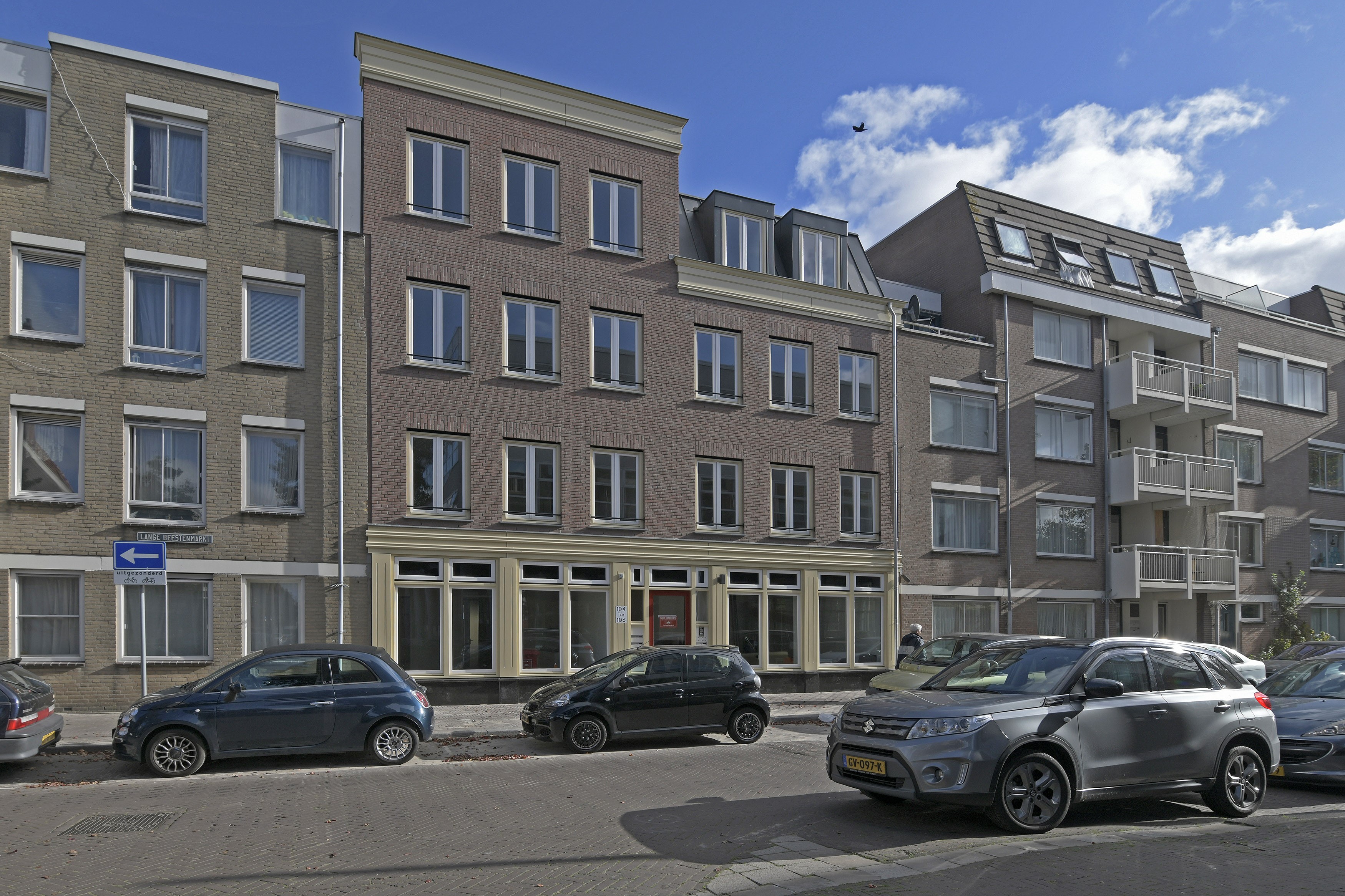 Lange Beestenmarkt 104, 2512 EH Den Haag, Nederland