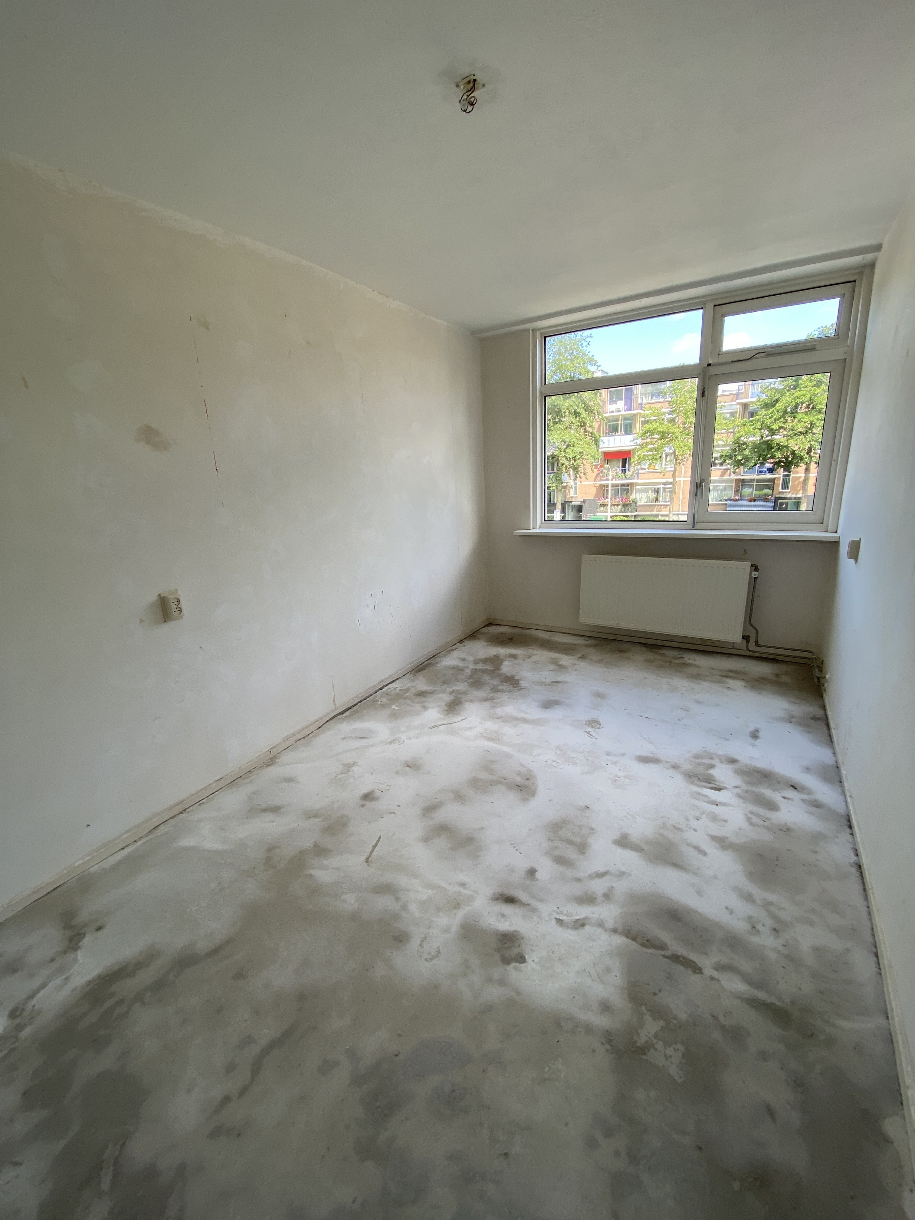 Van Anrooystraat 24