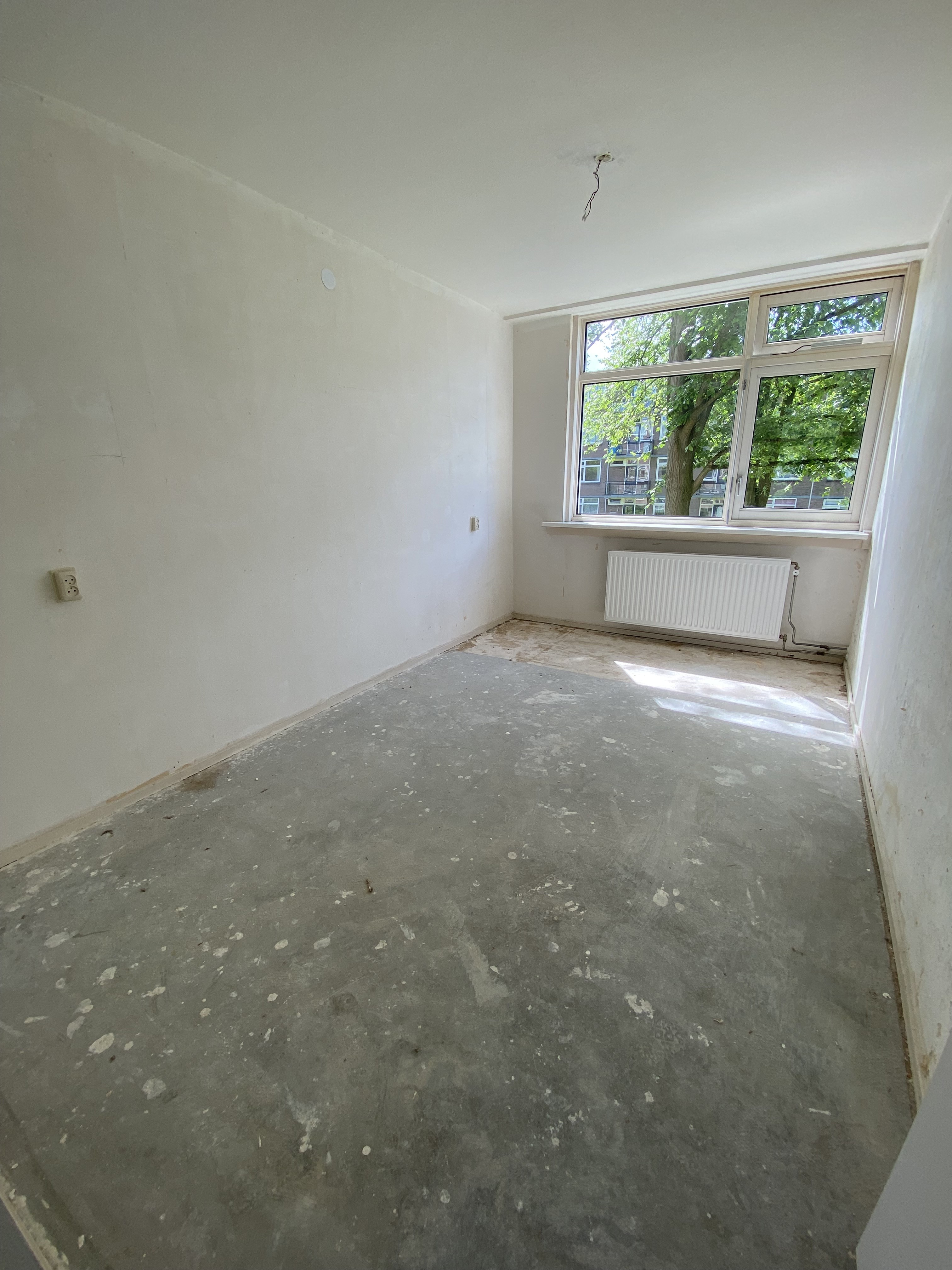 Van Anrooystraat 24