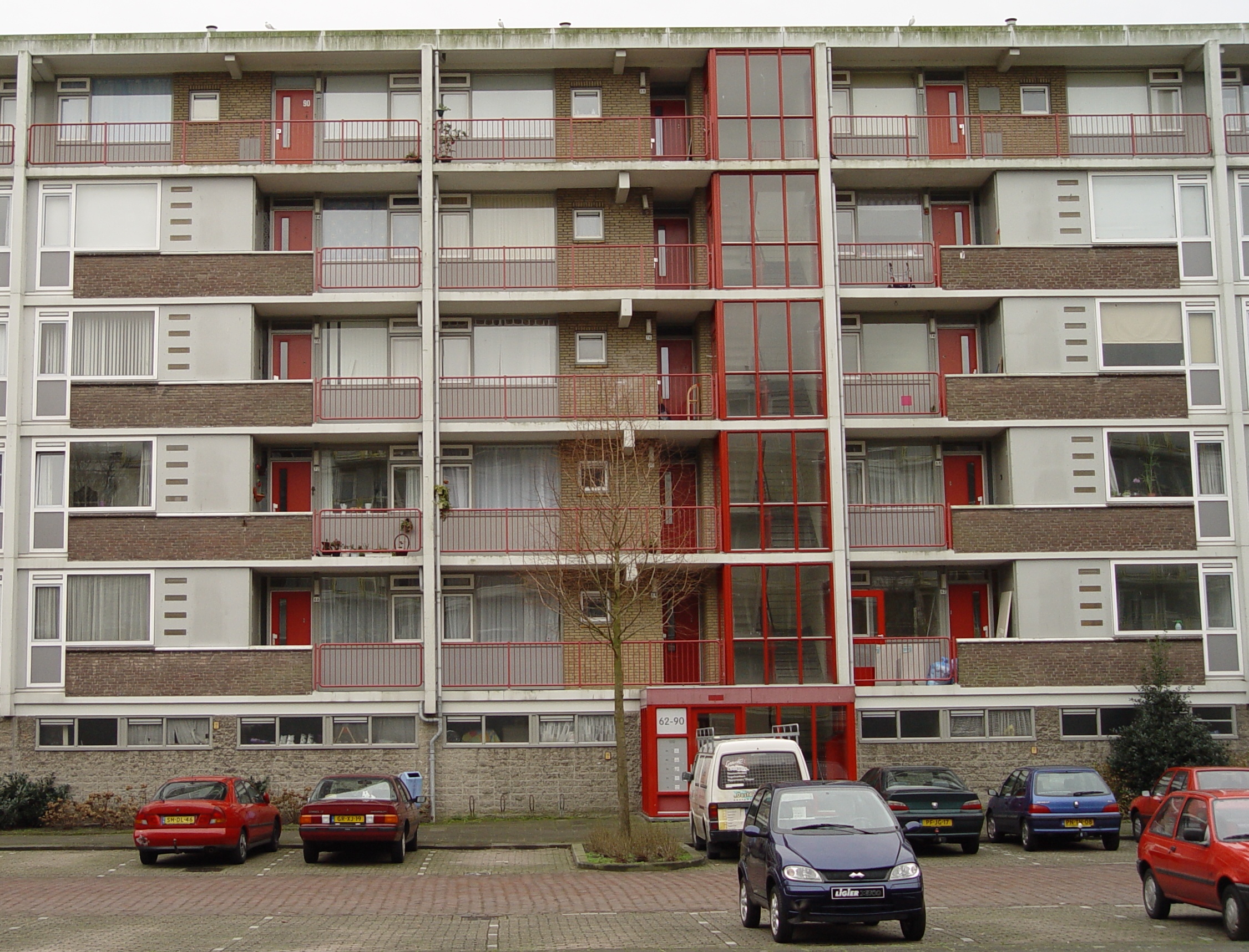 Burgemeester Velthuijsenlaan 60