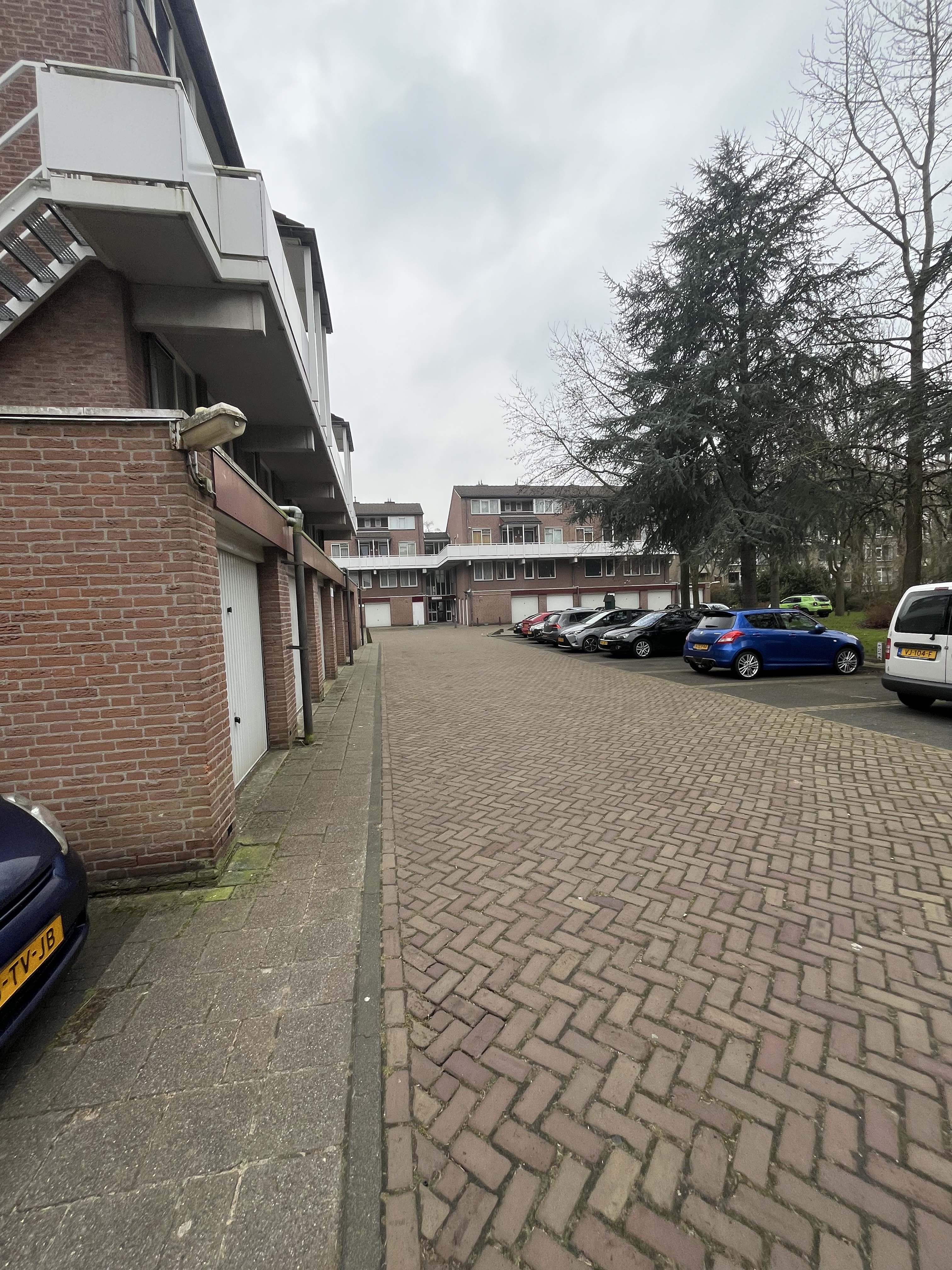 Henriette Roland Holstlaan 131