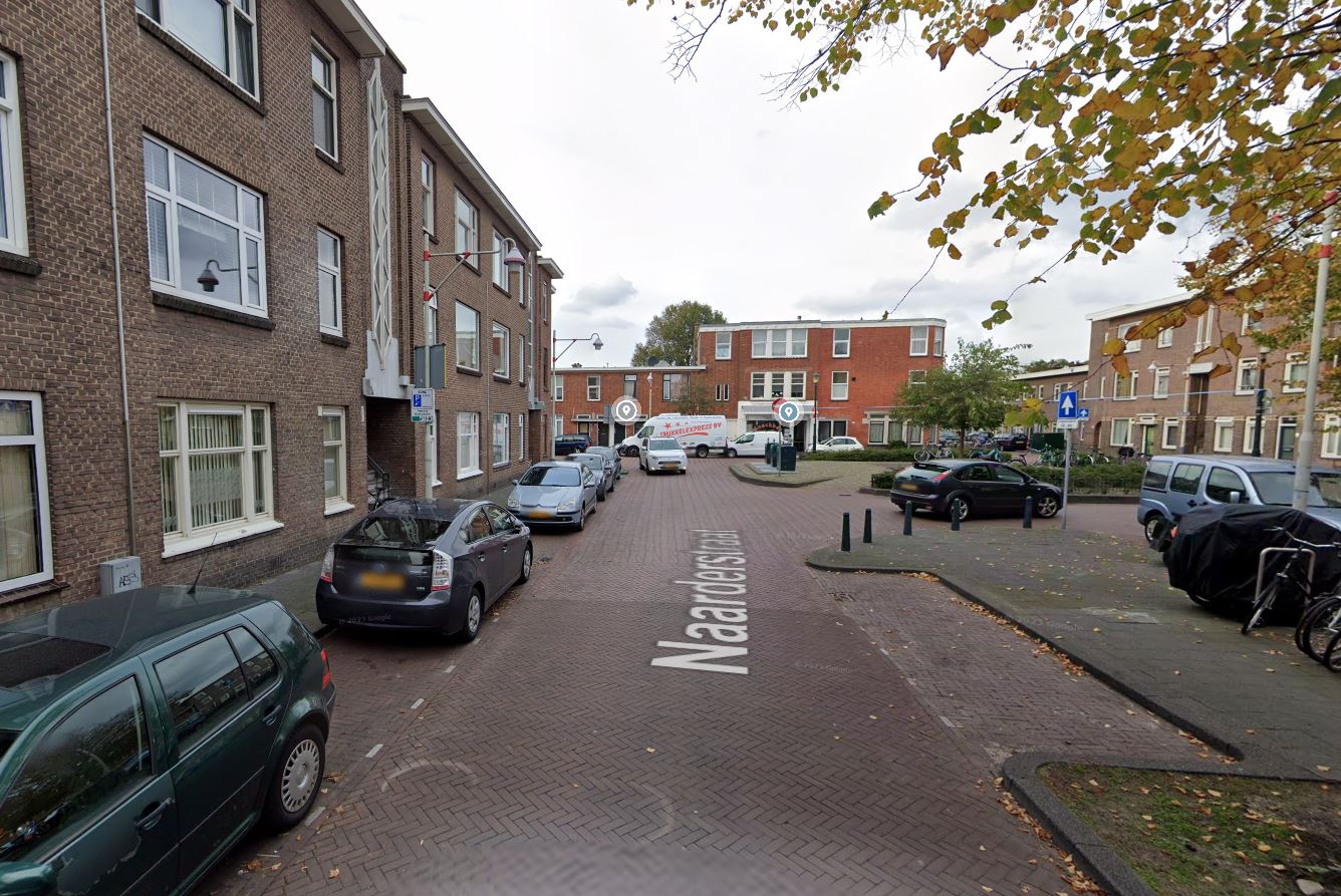 Naarderstraat 94