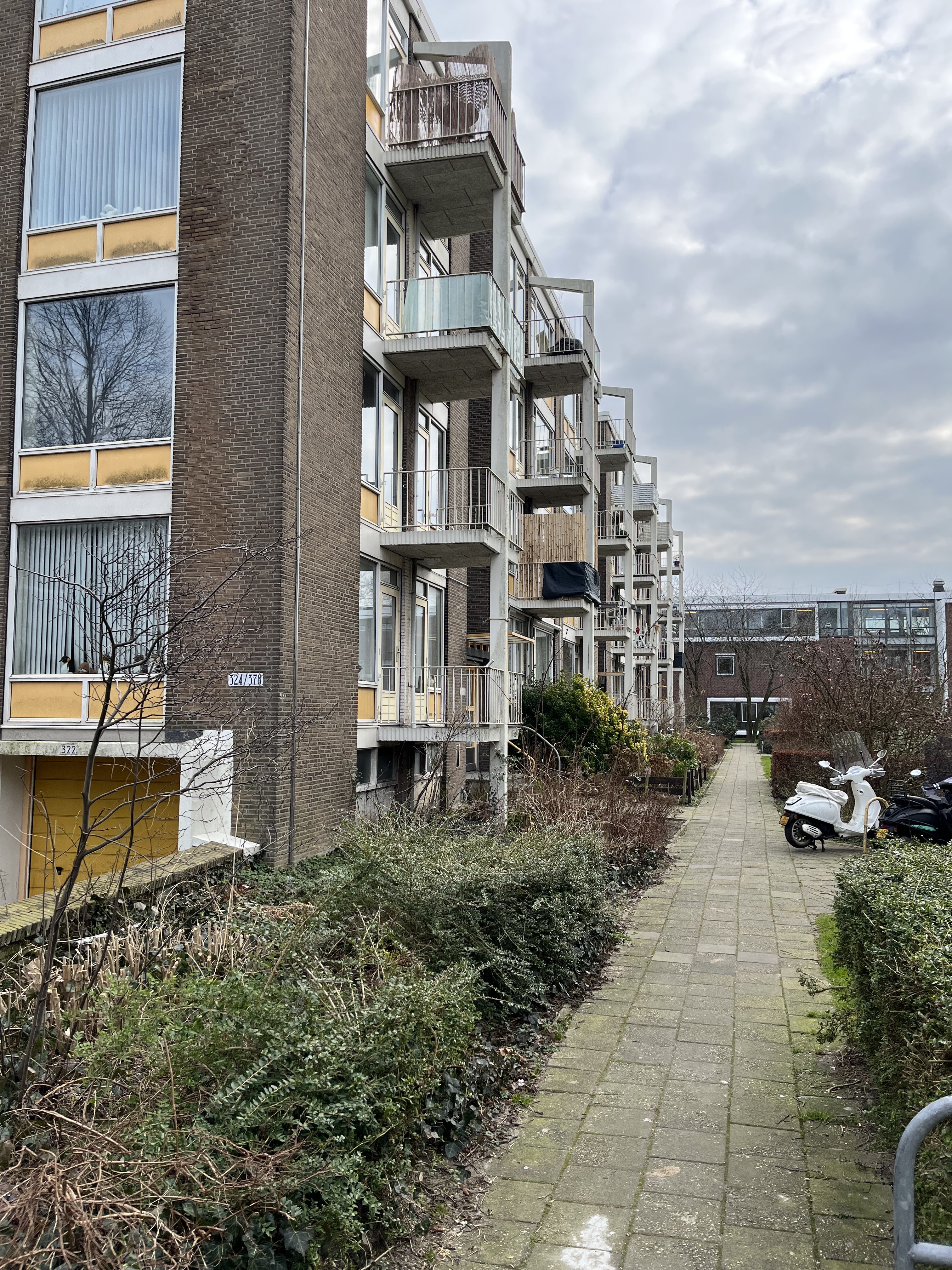 Meppelweg 352, 2544 BJ Den Haag, Nederland