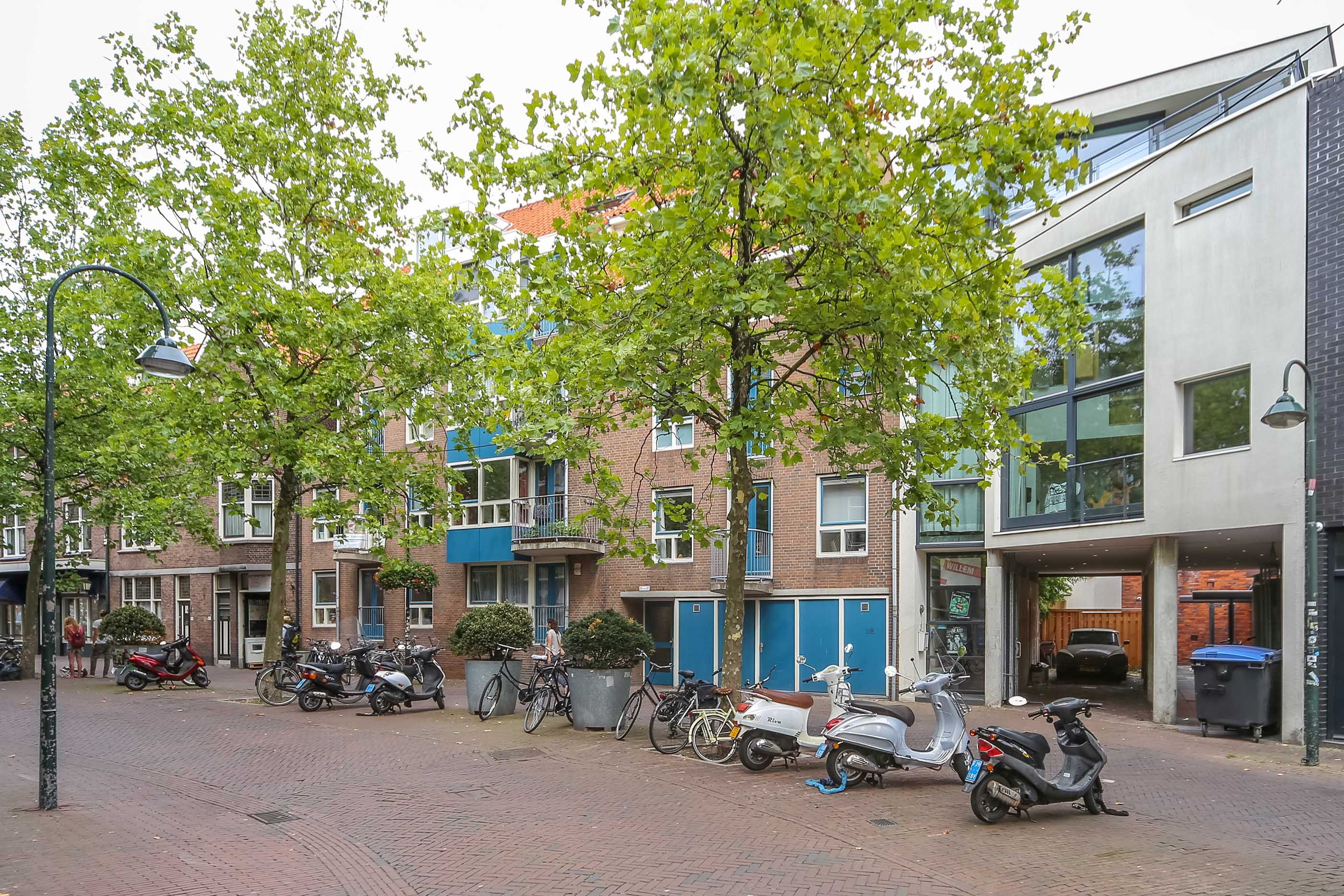 Burgwal 77