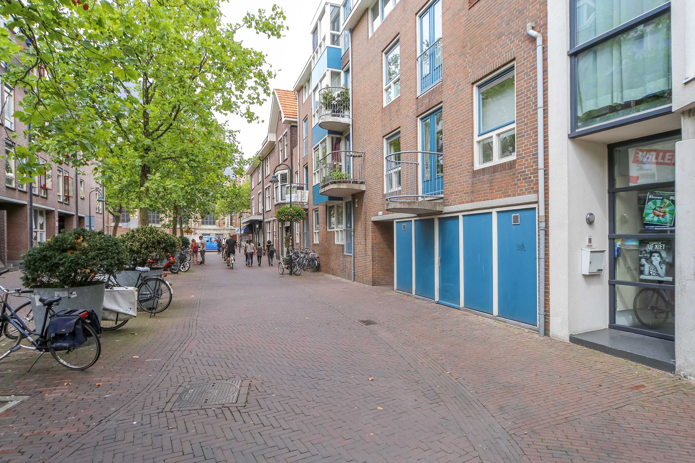 Burgwal 77