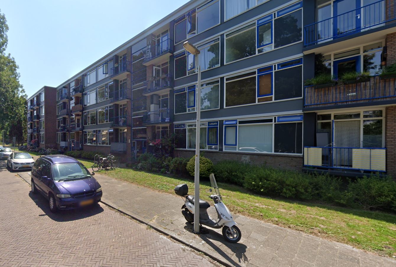 Barnsteenhorst 143