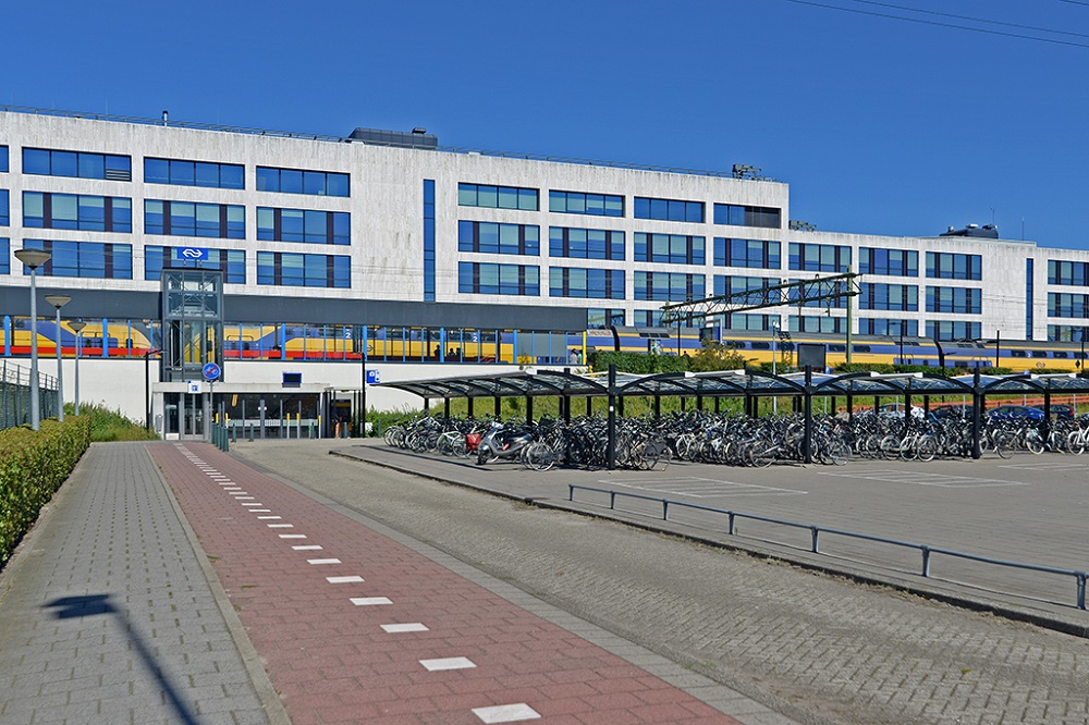 Barnsteenhorst 143