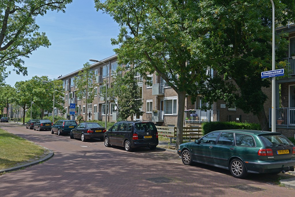 Vledderstraat 131