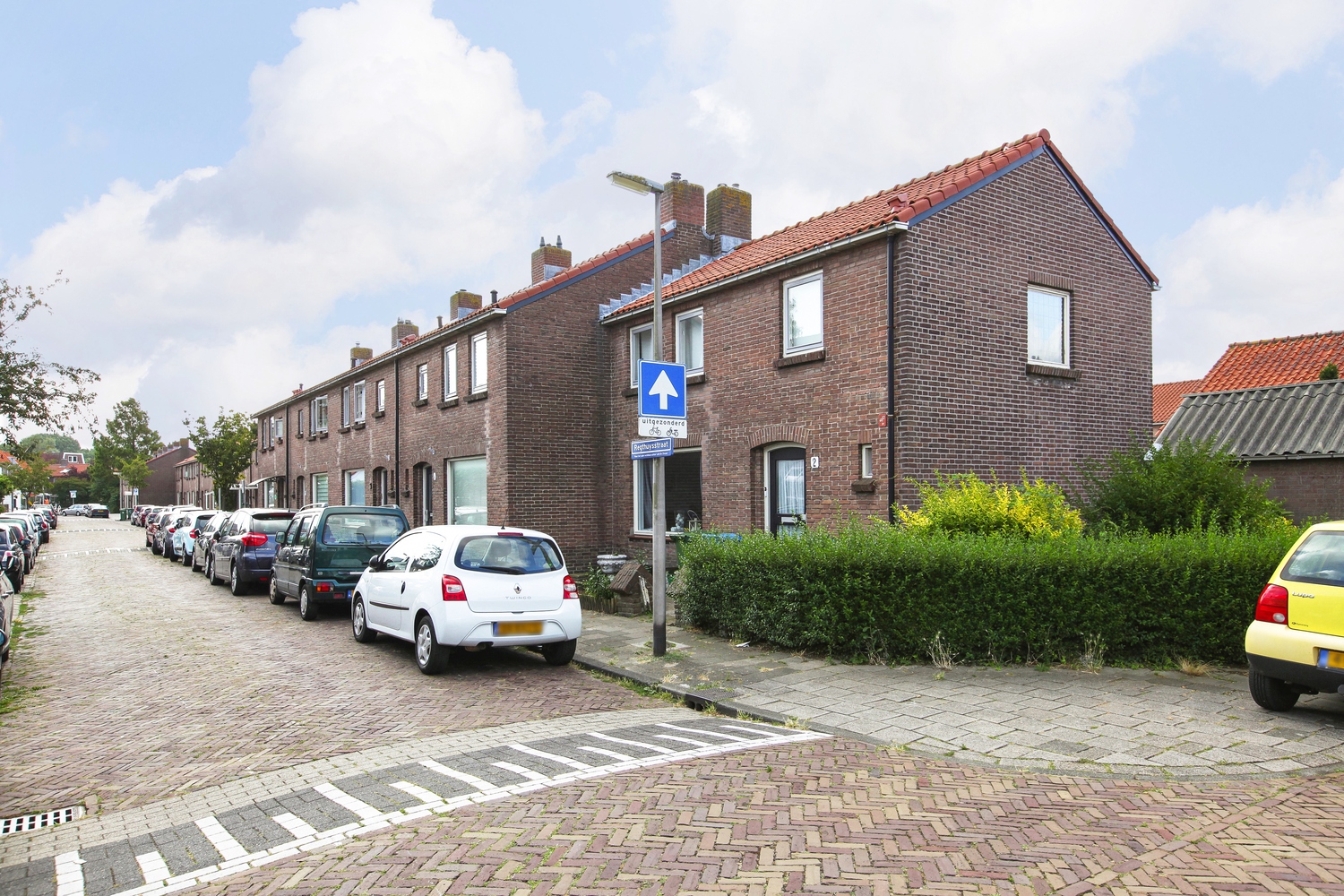 Regthuysstraat 2