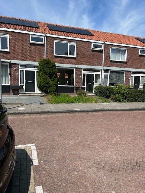 Goudenregenstraat 8