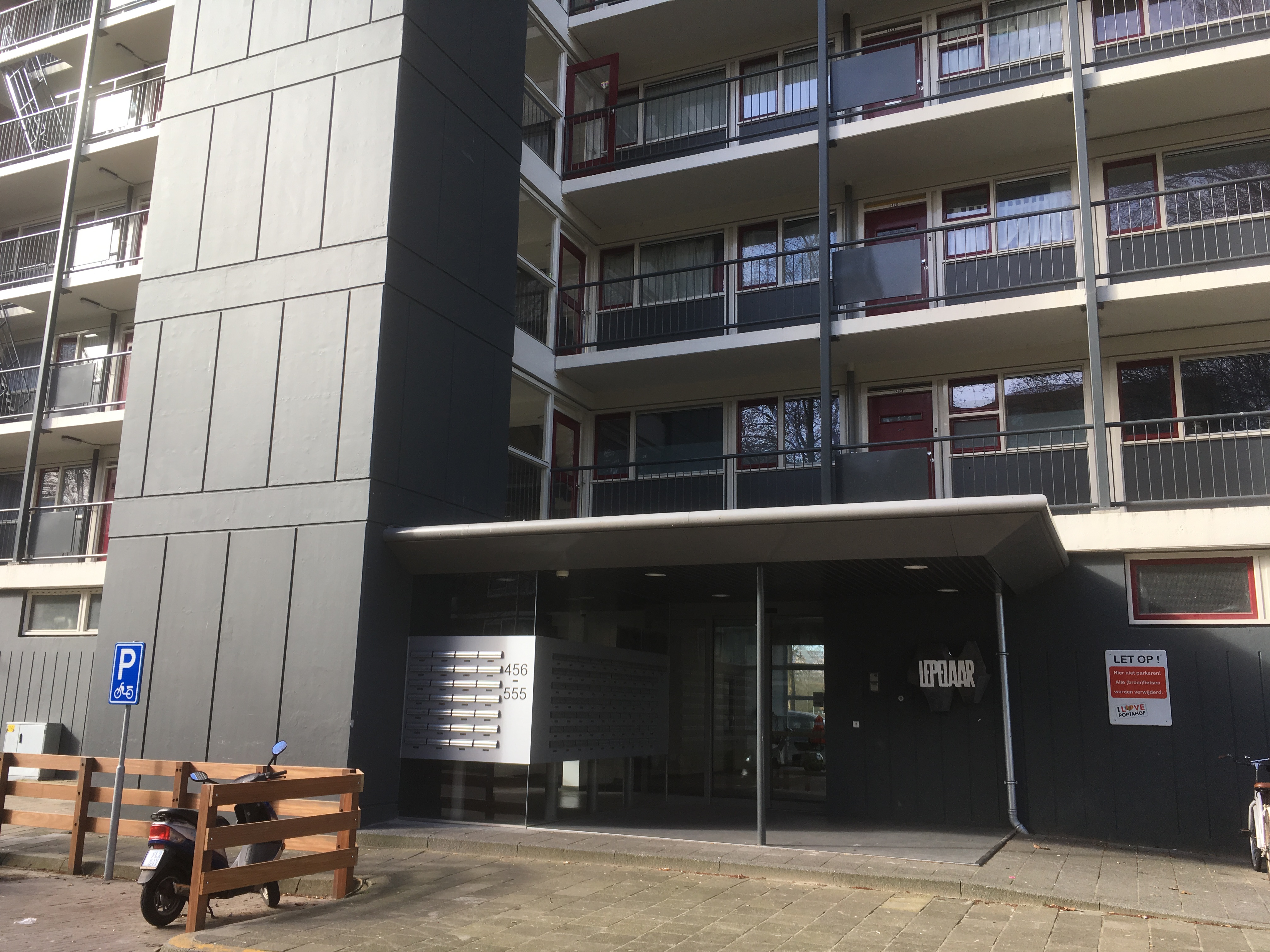 Poptahof Zuid 497, 2624 SB Delft, Nederland