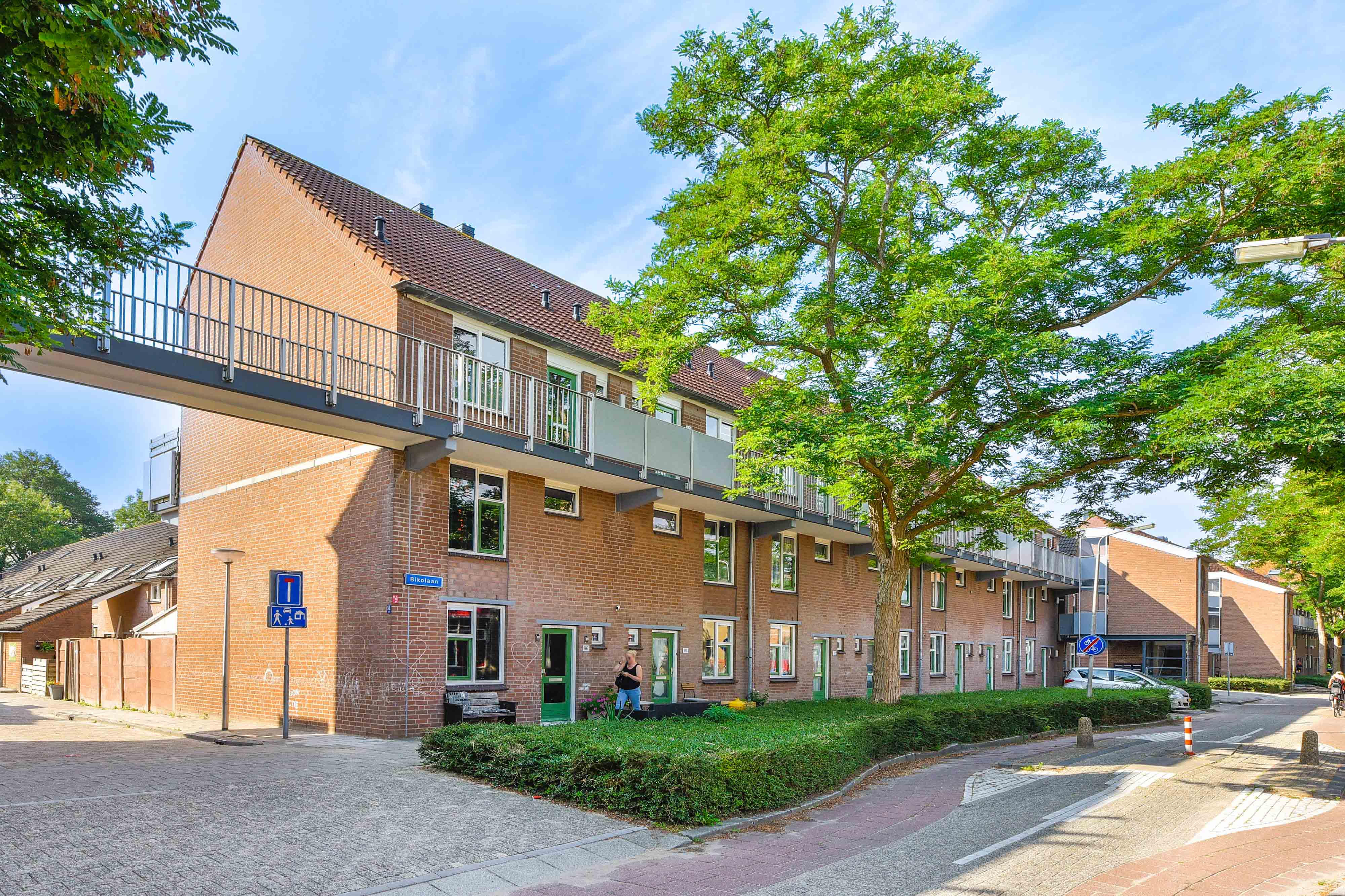 Bikolaan 82