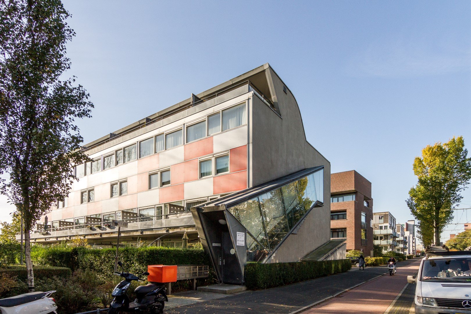 Dedemsvaartweg 607, 2545 DJ Den Haag, Nederland