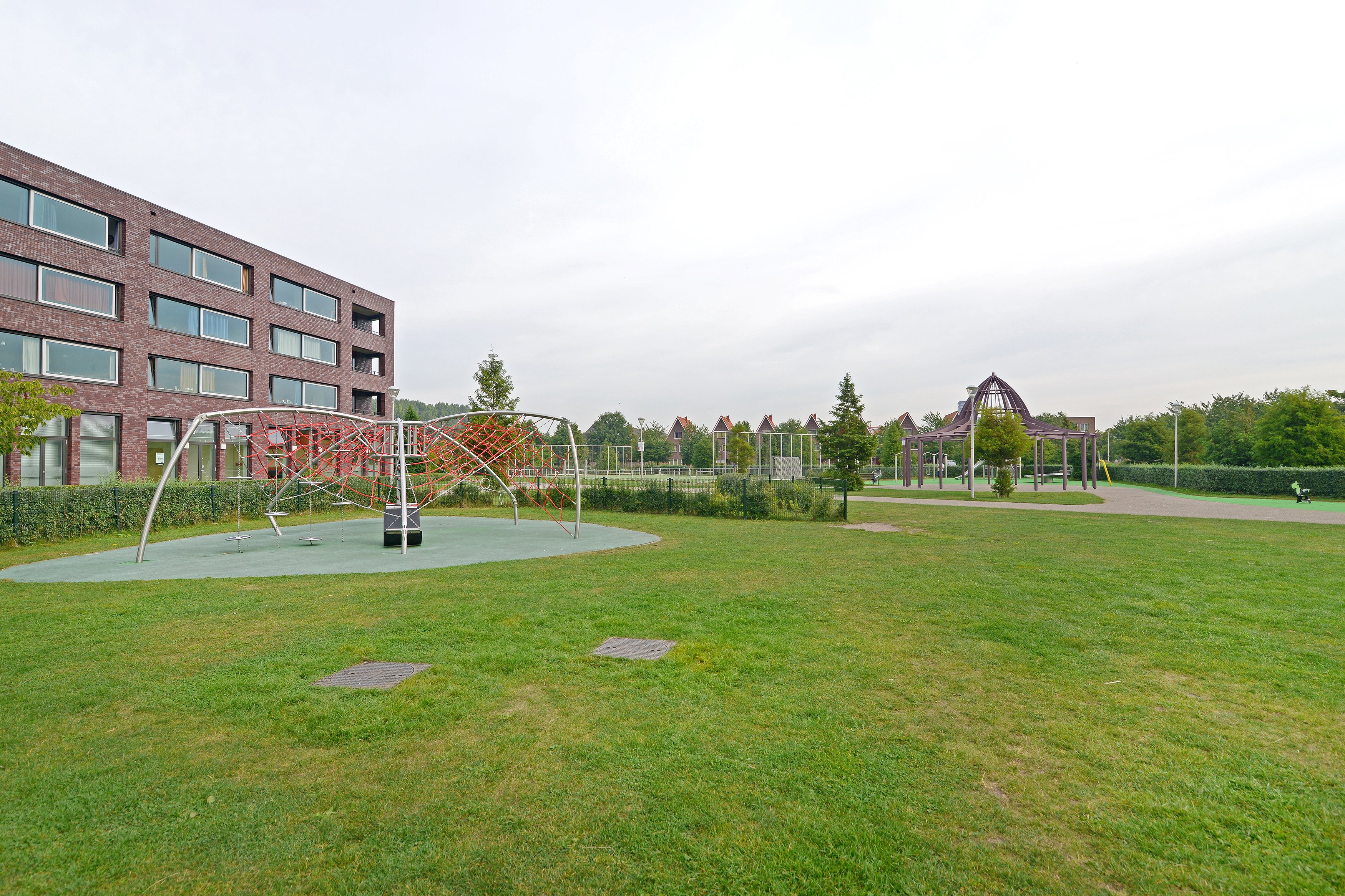 Knobbelzwaansingel 269