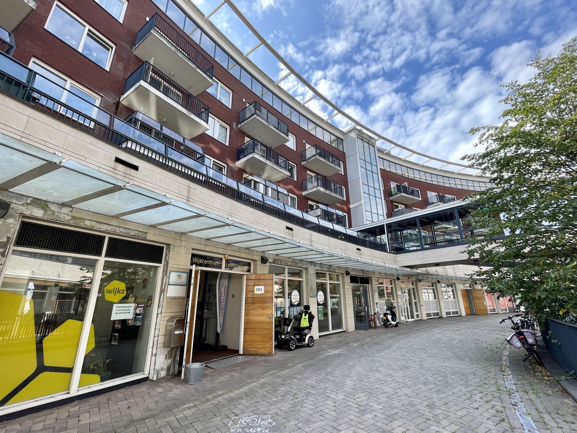 Harriët Freezerhof 363, Den Haag