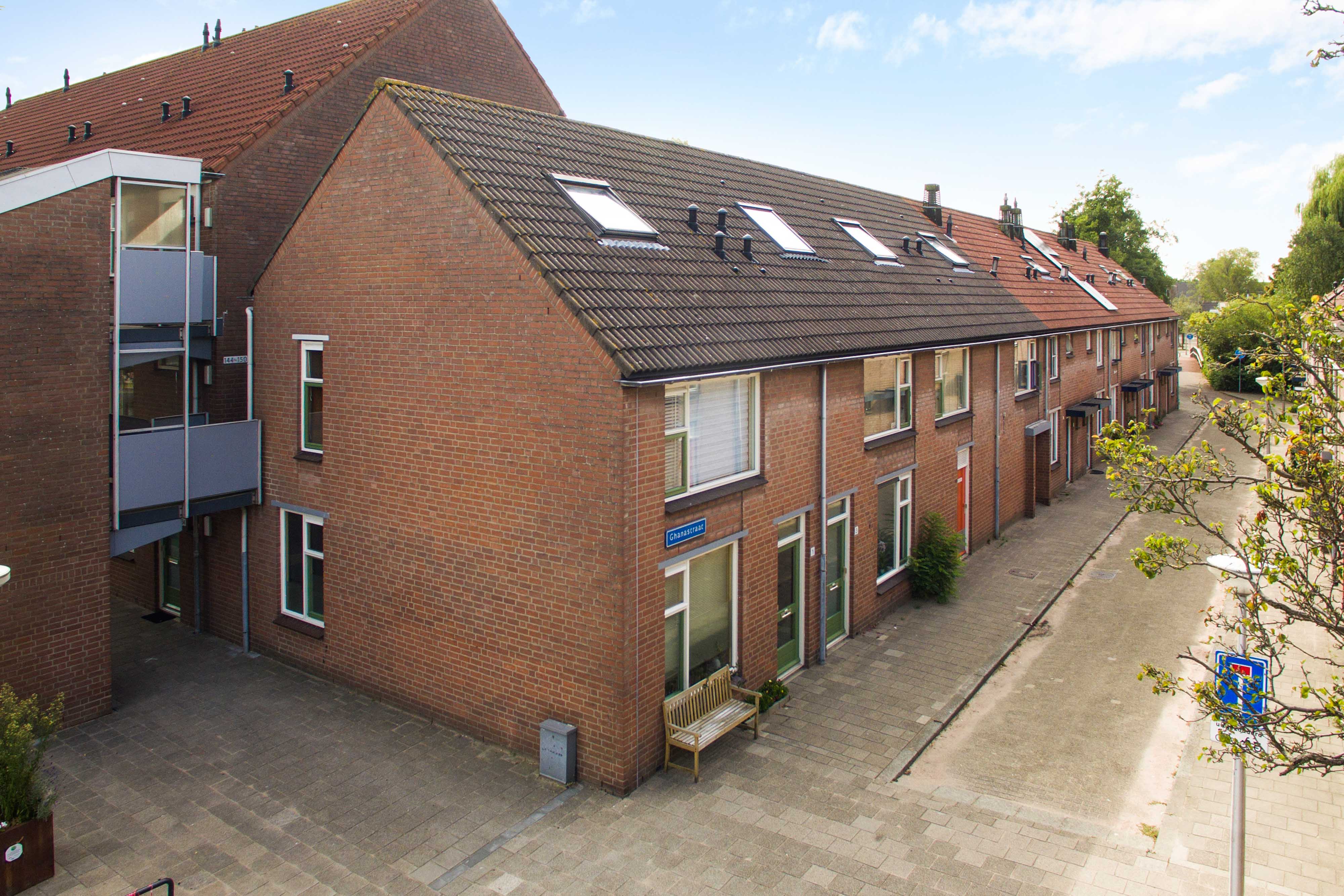 Ghanastraat 1