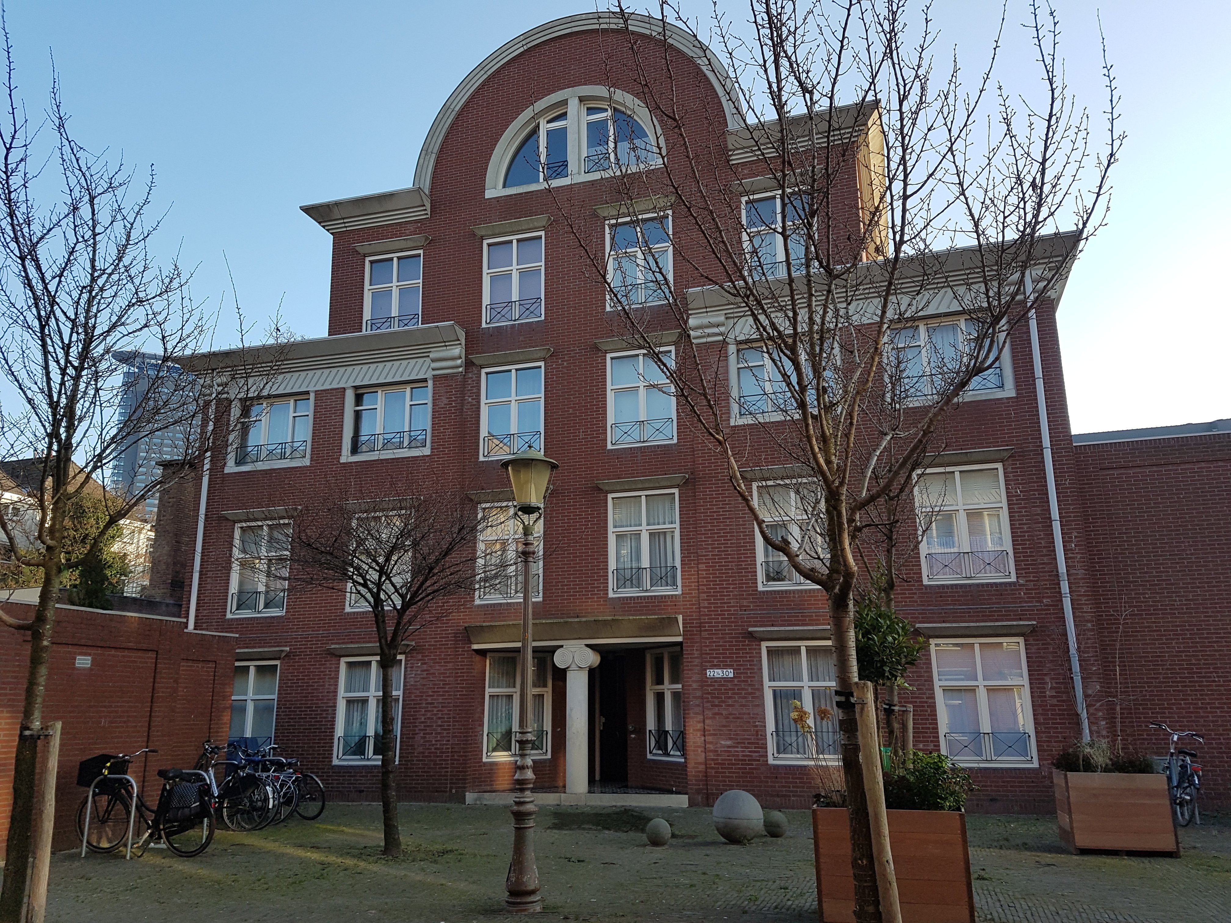 Van Hogendorpstraat 30