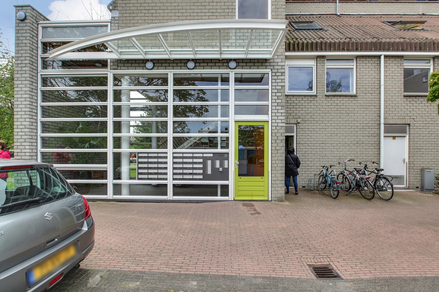 Abraham Douglaslaan 9