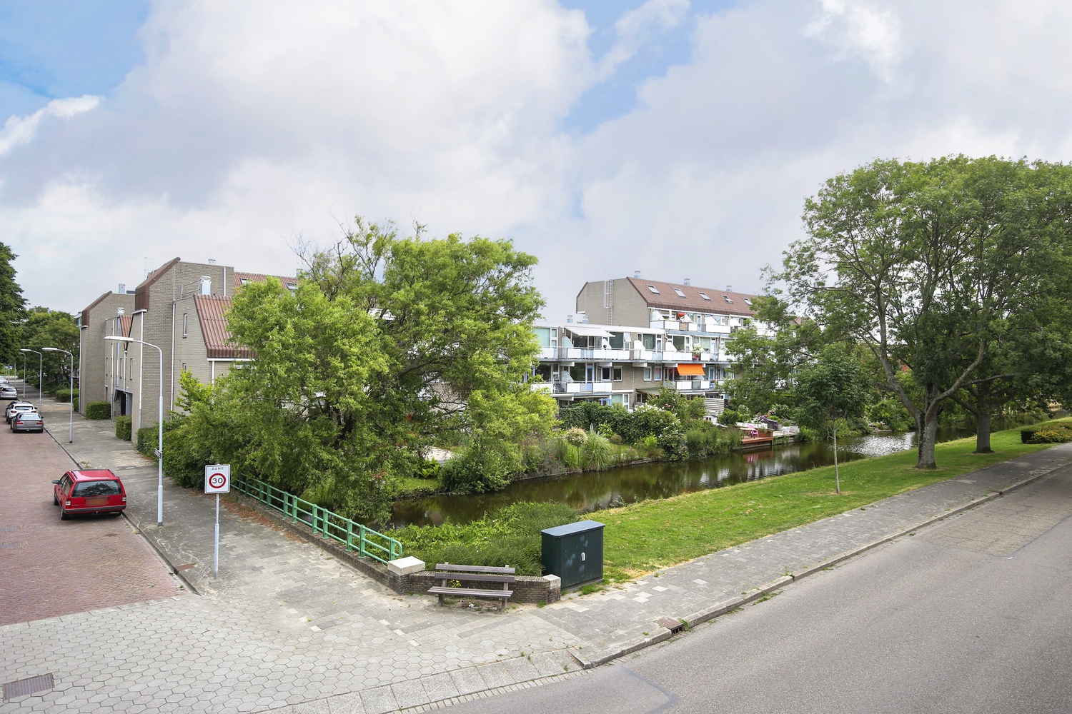 Abraham Douglaslaan 113