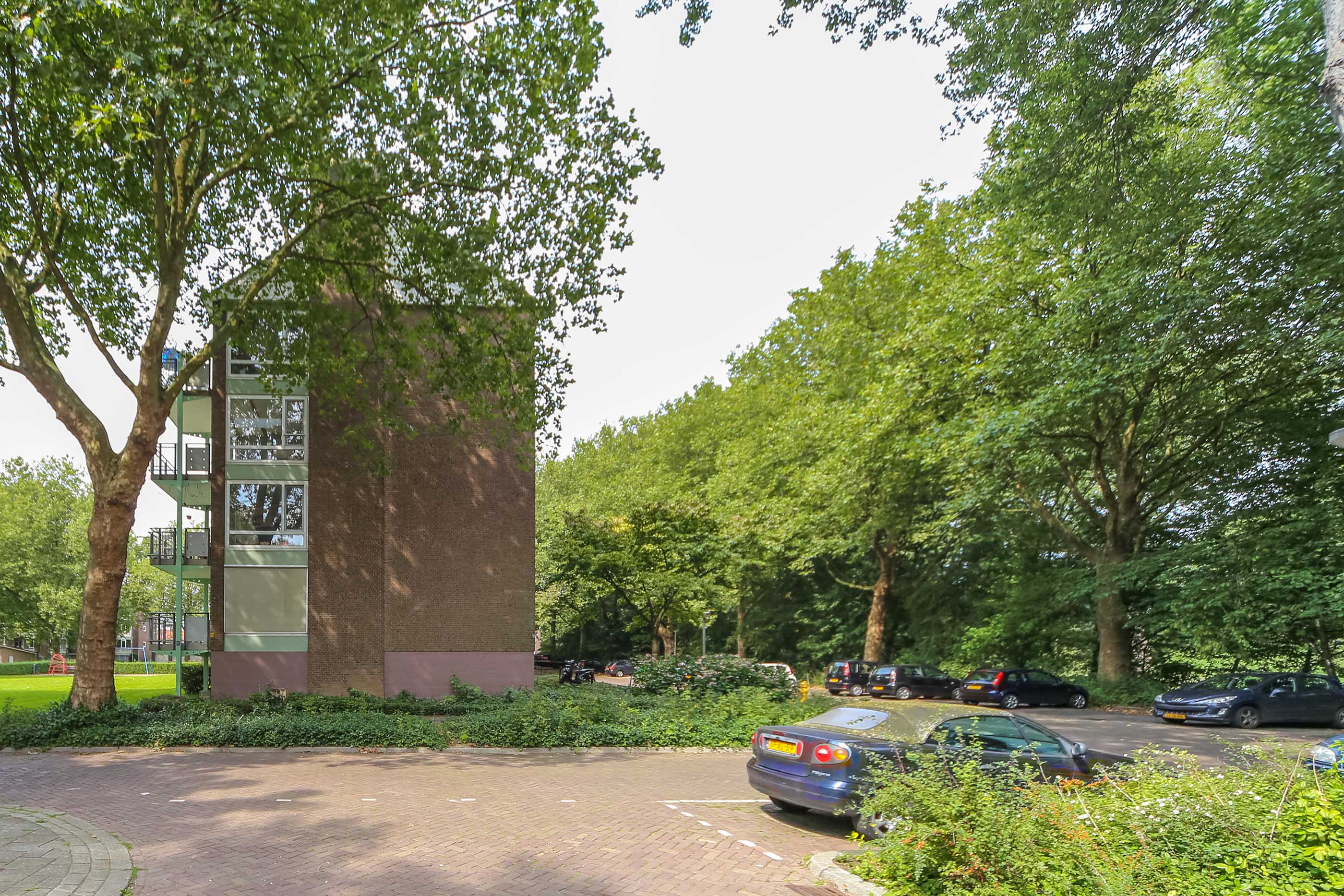 Professor Hoogewerfflaan 9