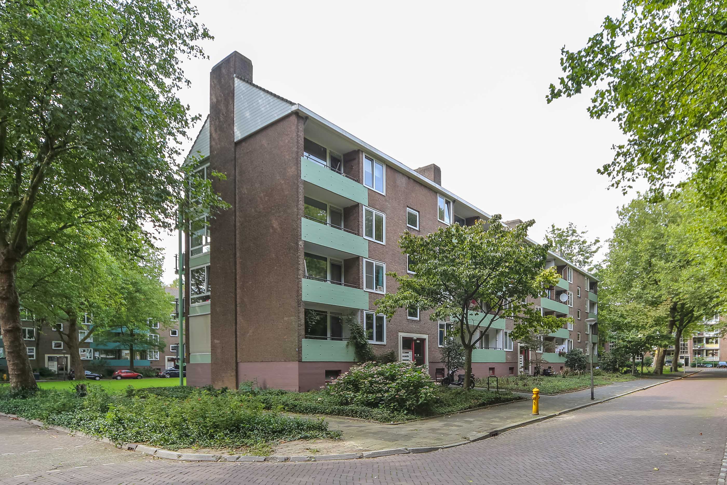Professor Hoogewerfflaan 9