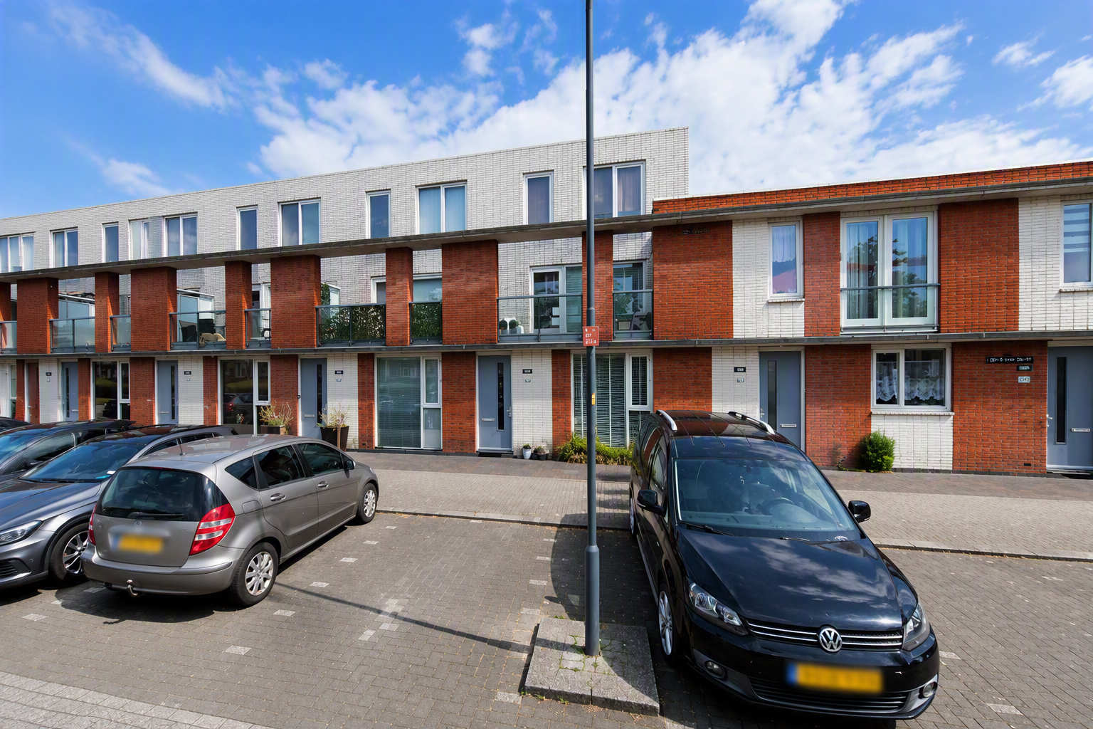 private-rentals for rent on Zuidwijkstraat 104
