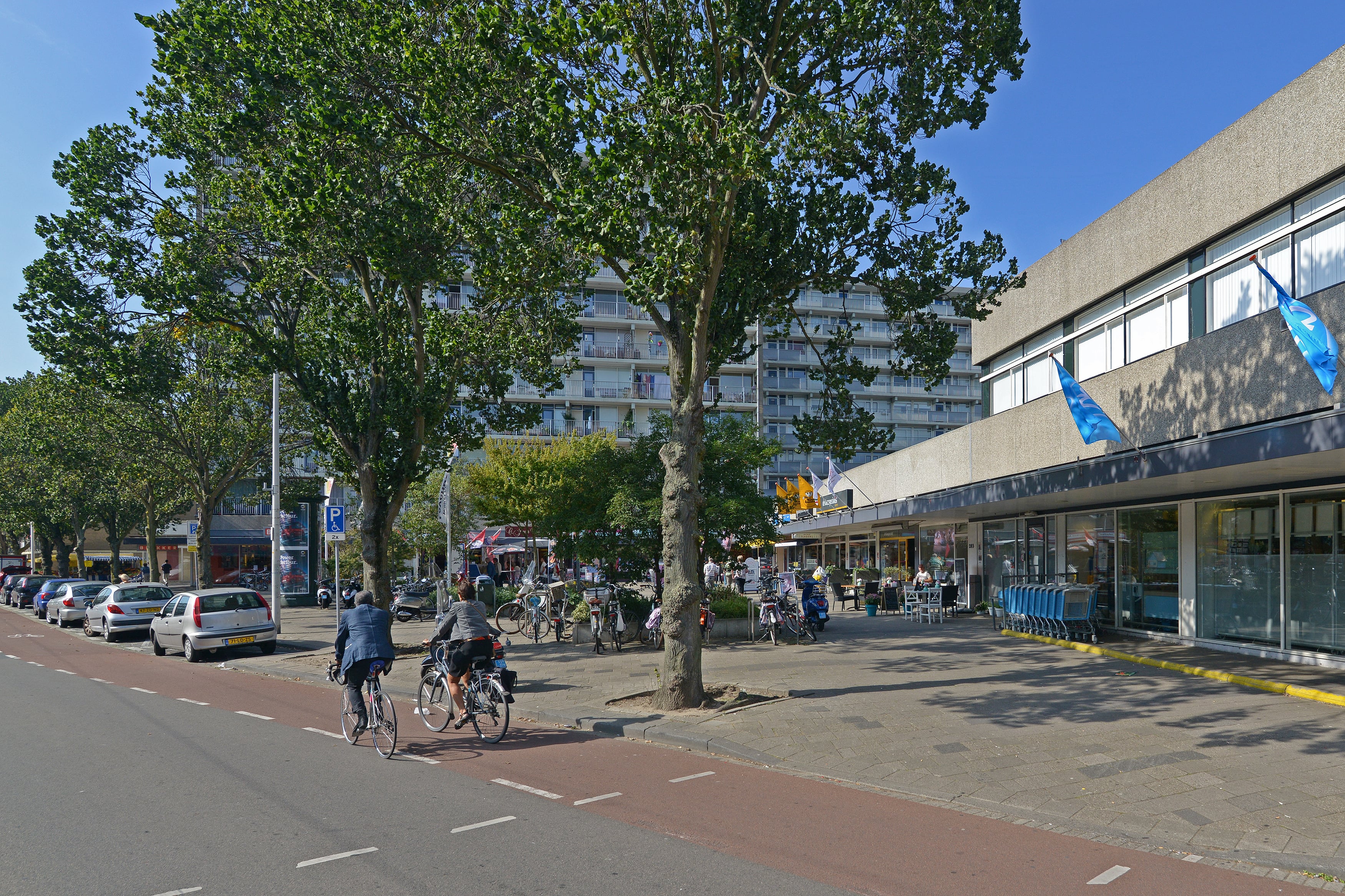 Volendamlaan 13