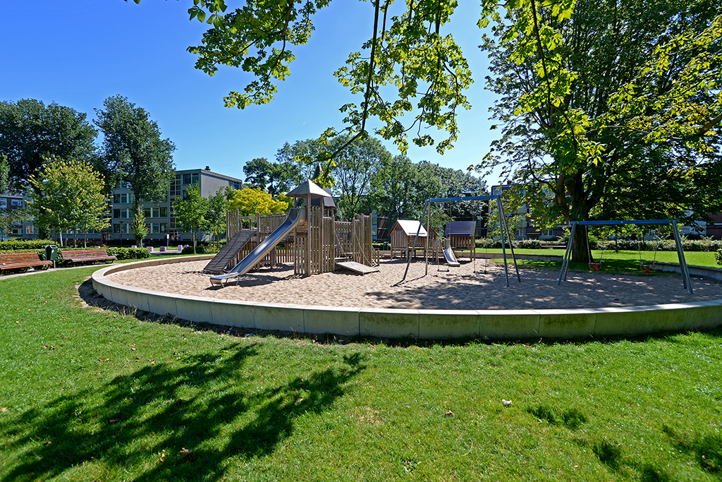 Barnsteenhorst 53